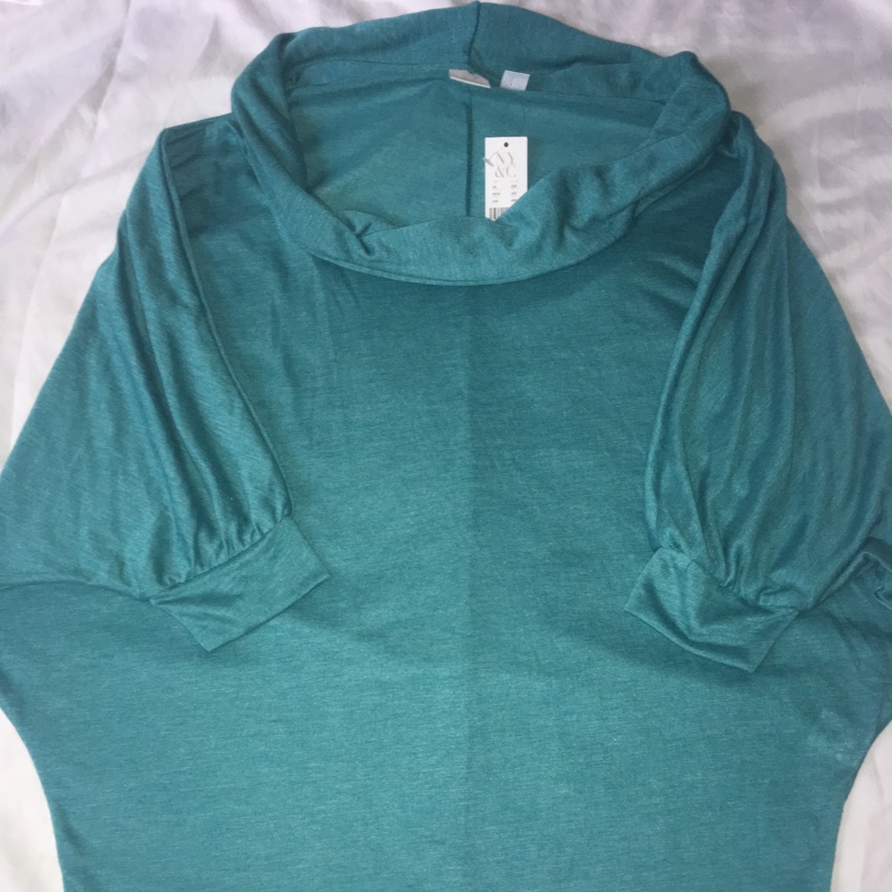 NY&C  lightweight green cowl knitted top - Picture 2 of 8